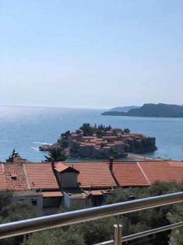 Bmv Room With East Island View Свети Стефан Екстериор снимка